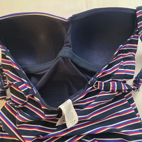 Niptuck Swim Womens Tankini Swimsuit Top Navy Red Stripe Multi Fit Cup Size 6 - Picture 4 of 9